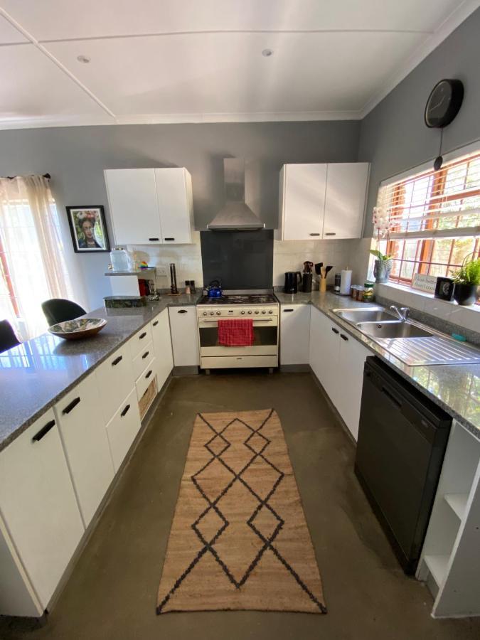 Cosy And Unique Family Retreat In Hout Bay Villa Cape Town Bagian luar foto