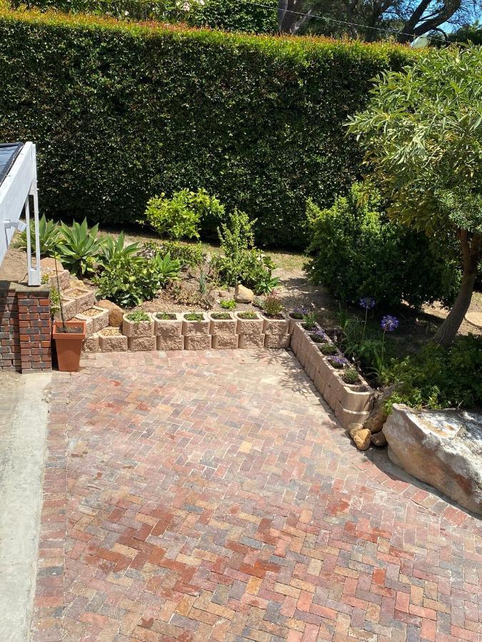 Cosy And Unique Family Retreat In Hout Bay Villa Cape Town Bagian luar foto