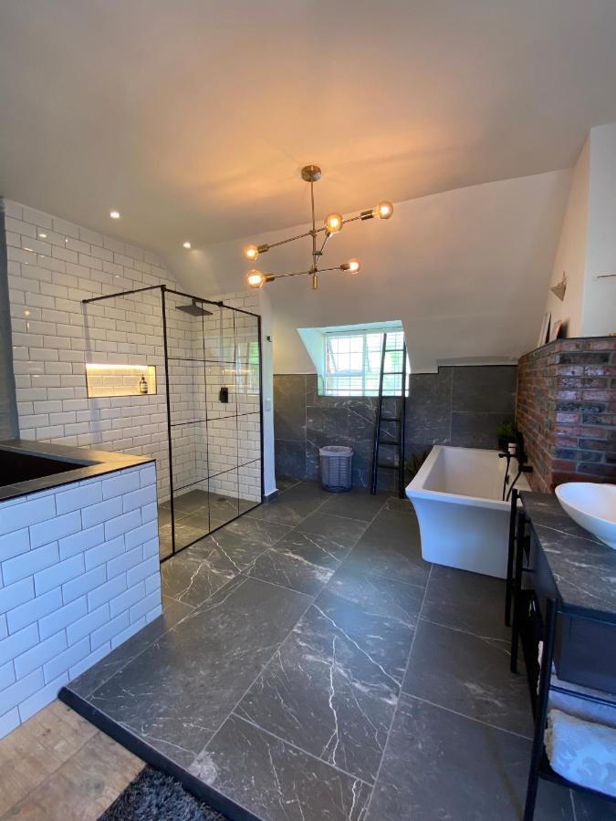 Cosy And Unique Family Retreat In Hout Bay Villa Cape Town Bagian luar foto
