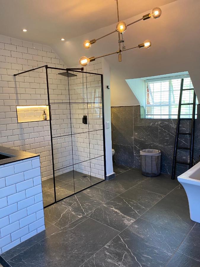 Cosy And Unique Family Retreat In Hout Bay Villa Cape Town Bagian luar foto