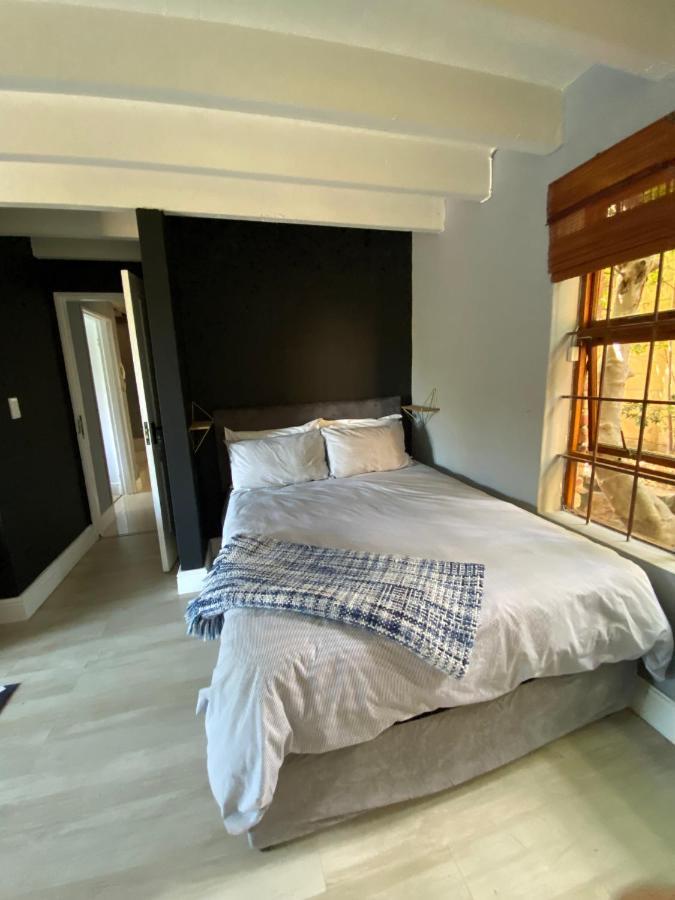 Cosy And Unique Family Retreat In Hout Bay Villa Cape Town Bagian luar foto