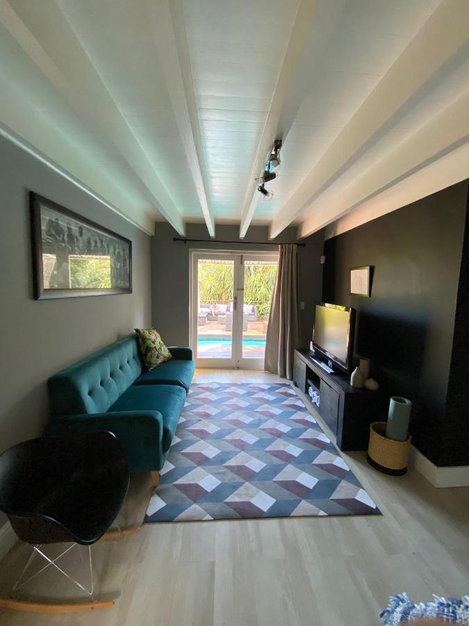 Cosy And Unique Family Retreat In Hout Bay Villa Cape Town Bagian luar foto